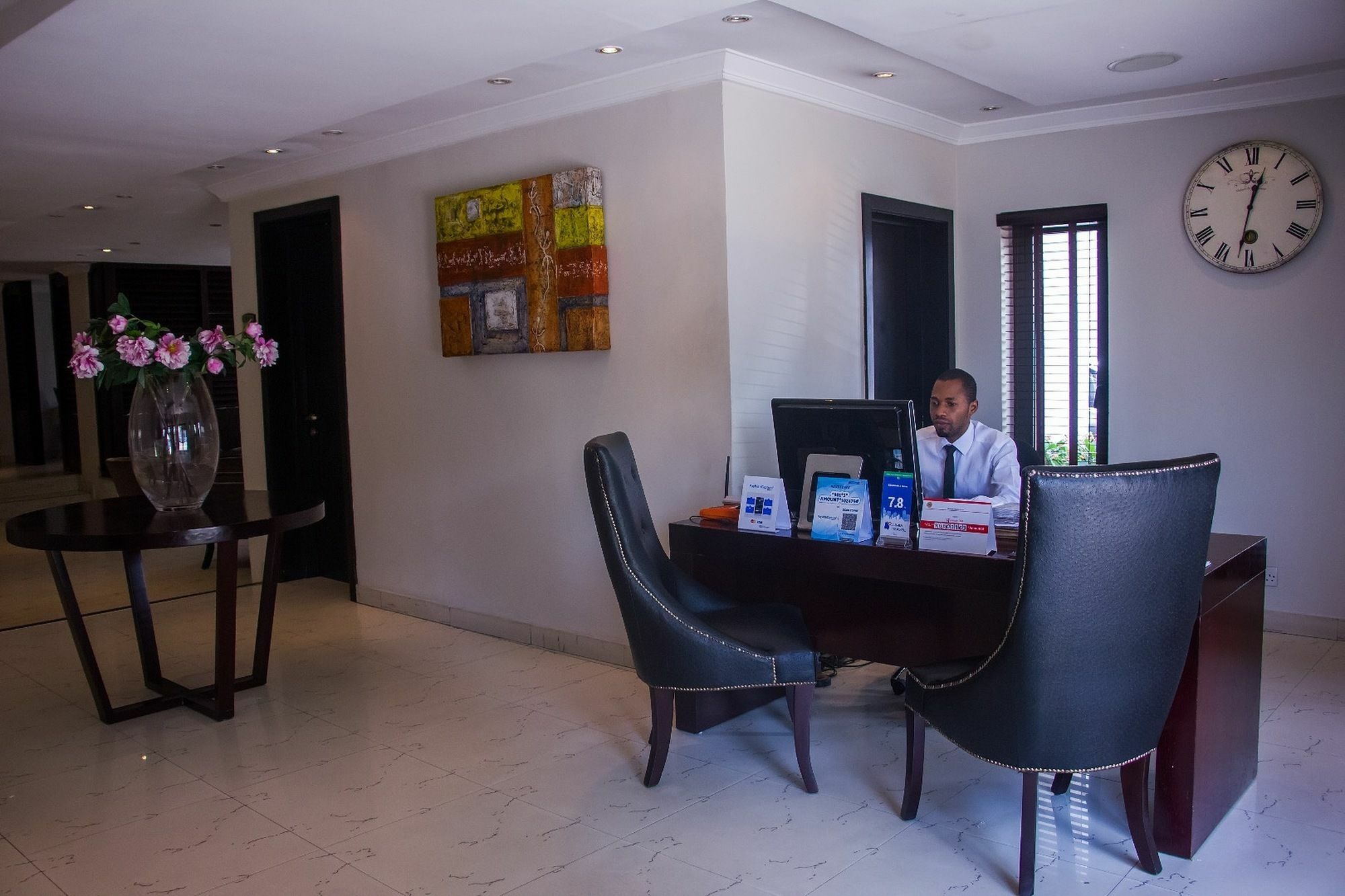 S & S Hotel & Suites Lagos Exterior foto